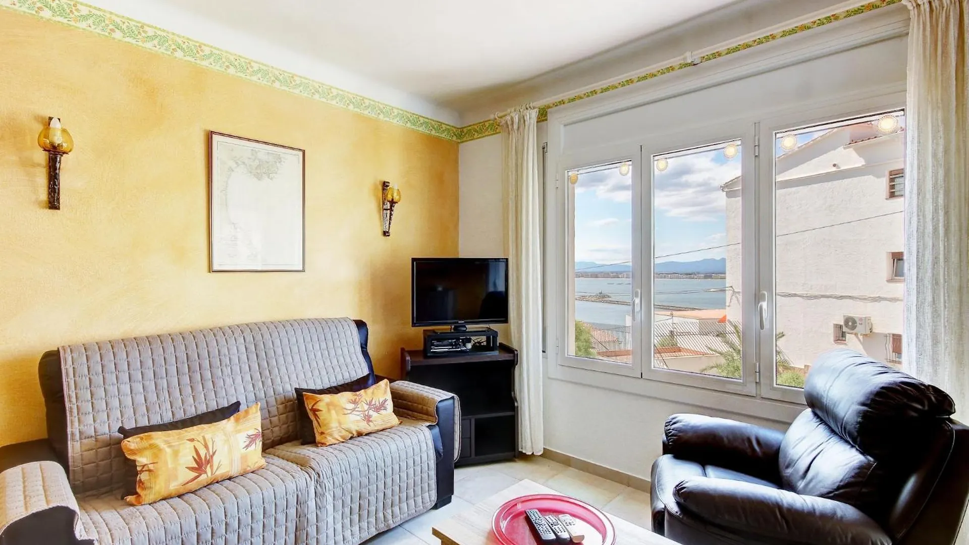 Tasteful Apartment In רוזס